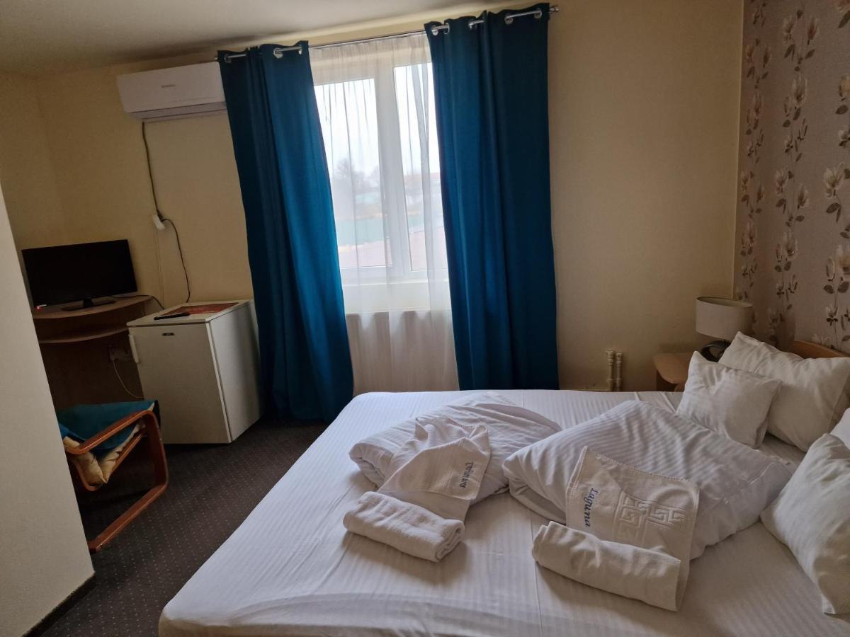 Motel Laguna بيوش المظهر الخارجي الصورة